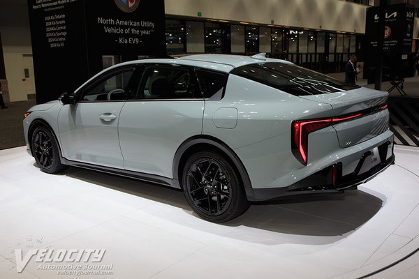 2025 Kia K4