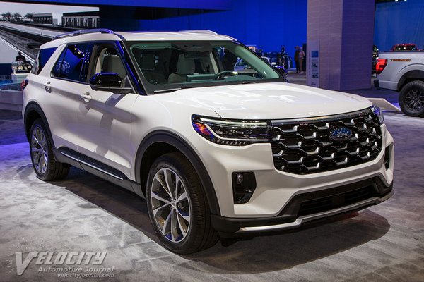 2025 Ford Explorer Platinum