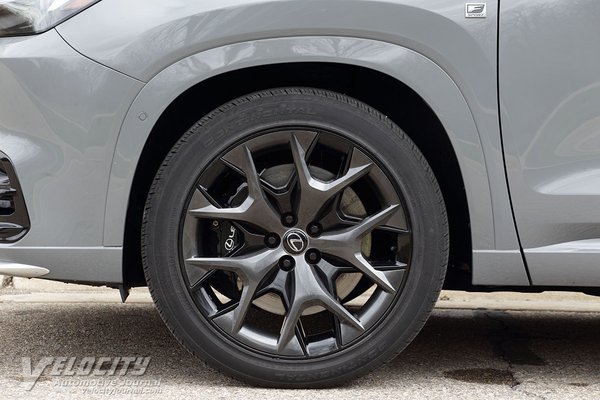 2024 Lexus TX 500h Wheel