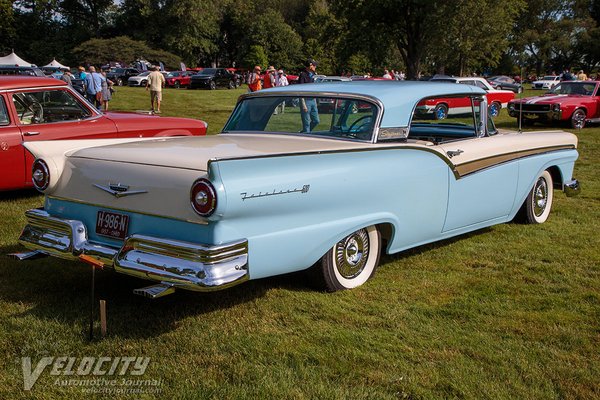 1957 Ford Fairlane Skyliner