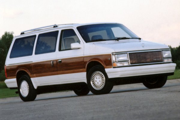 1990 Chrysler Town & Country