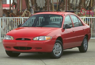 2000 Ford Escort SE