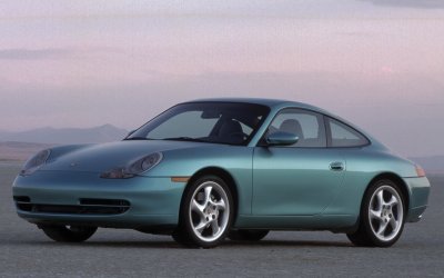 2000 Porsche 911 Carrera 4 Coupe