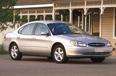 2001 Ford Taurus interior