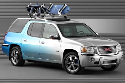 2003 GMC Envoy XUV AT4 show car