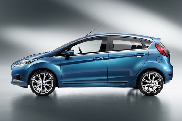 2013 Ford Fiesta 5d