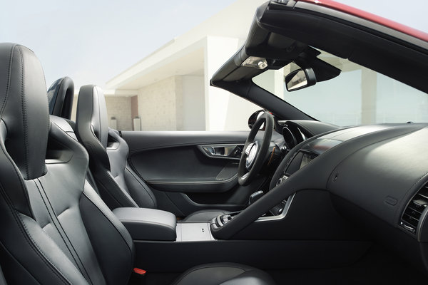 2014 Jaguar F-Type Interior