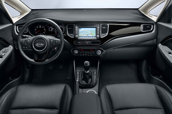 2013 Kia Carens Interior