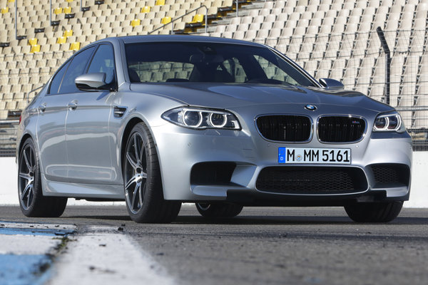 2014 BMW 5-Series M5 sedan