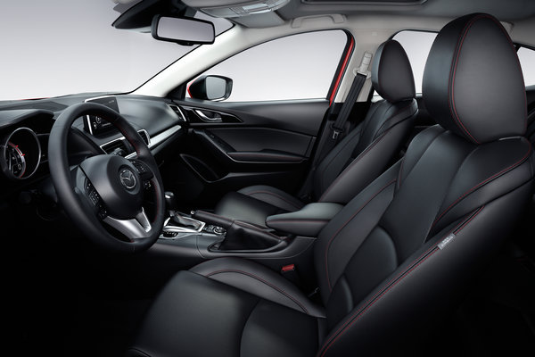 2014 Mazda Mazda3 Interior