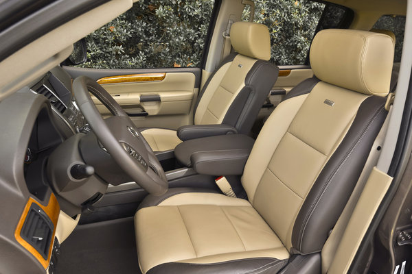 2014 Nissan Armada Interior