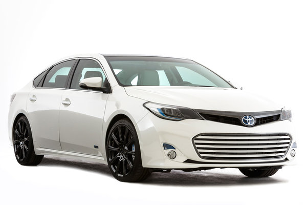 2012 Toyota Avalon HV Edition