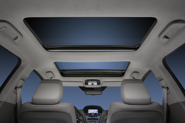 2013 Acura ZDX Interior