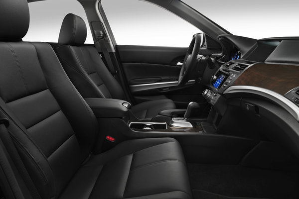 2013 Honda Crosstour EX-L Interior