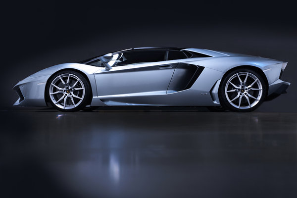 2013 Lamborghini Aventador Roadster