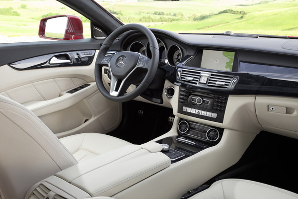 2013 Mercedes-Benz CLS-Class Shooting Brake Interior