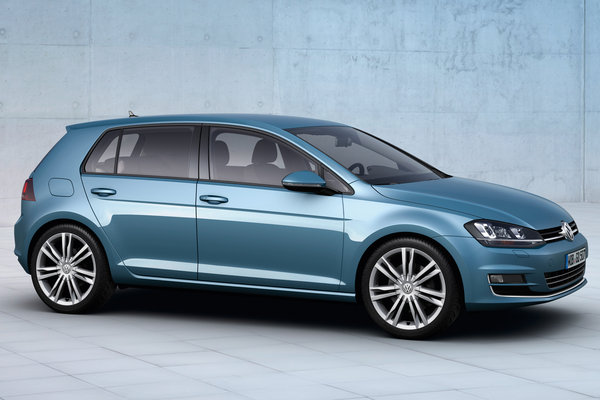 2013 Volkswagen Golf 5d