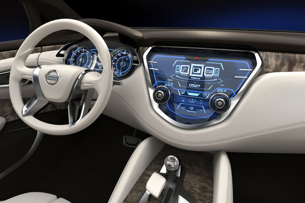 2013 Nissan Resonance Instrumentation