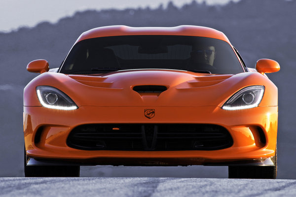 2014 SRT Viper TA Orange limited edition