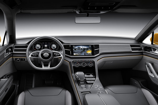 2013 Volkswagen CrossBlue Coupe Interior