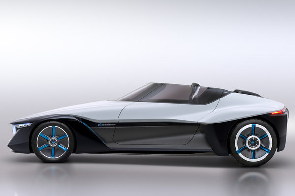 2013 Nissan BladeGlider