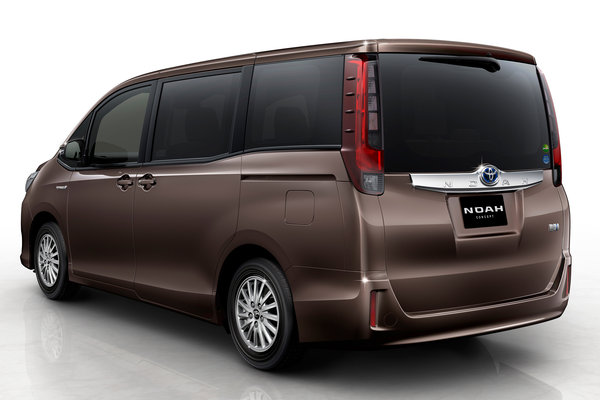 2013 Toyota Noah