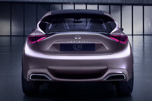 2013 Infiniti Q30