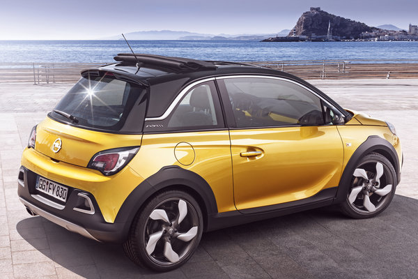 2015 Opel Adam Rocks