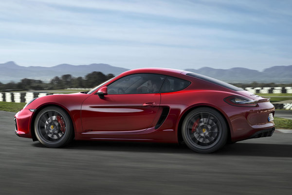 2015 Porsche Cayman GTS