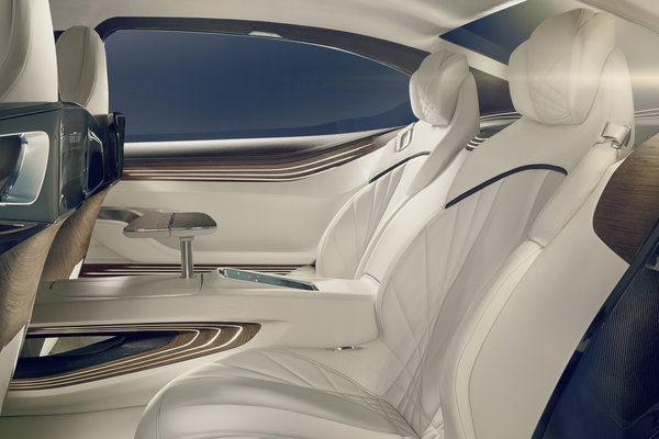 2014 BMW Vision Future Luxury Interior