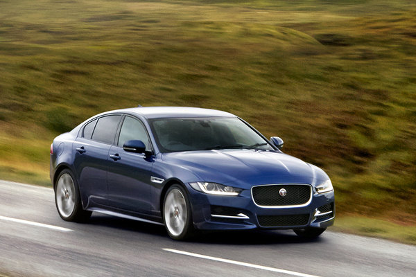 2016 Jaguar XE sedan