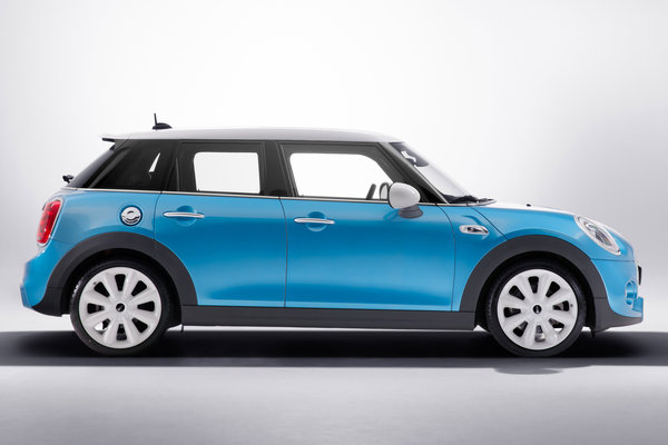 2015 Mini Cooper Hardtop 4-door