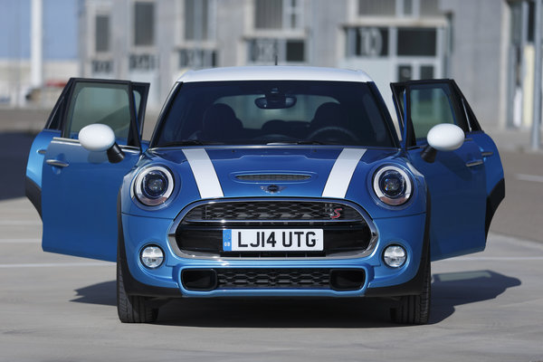 2015 Mini Cooper Hardtop 4-door