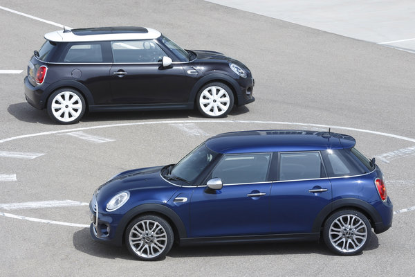 2015 Mini Cooper Hardtop 4-door