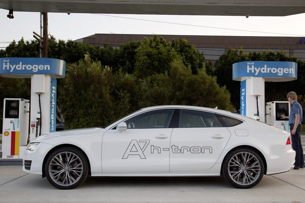 2014 Audi A7 Sportback h-tron quattro