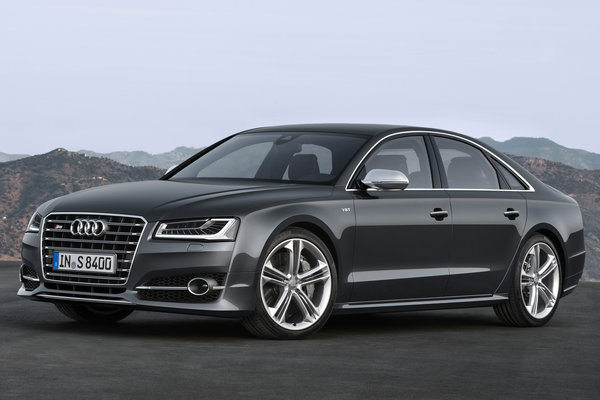 2015 Audi S8