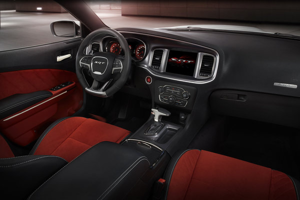 2015 Dodge Charger SRT Hellcat Interior