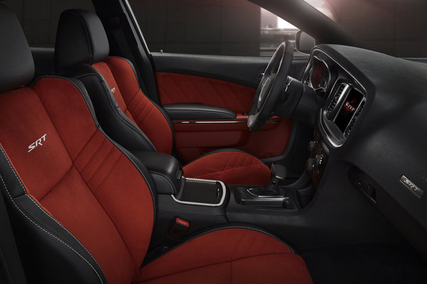 2015 Dodge Charger SRT Hellcat Interior