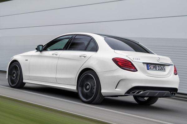 2016 Mercedes-Benz C-Class