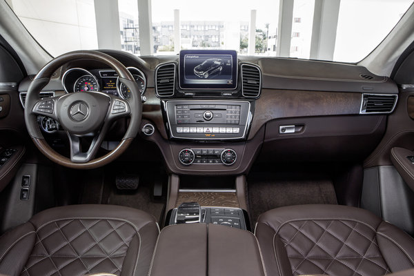 2016 Mercedes-Benz GLE-Class Interior