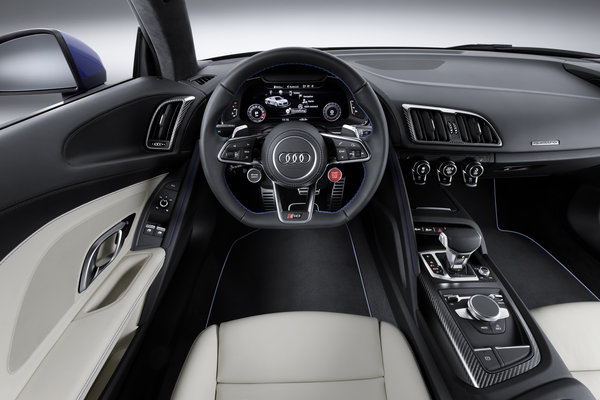 2017 Audi R8 Interior