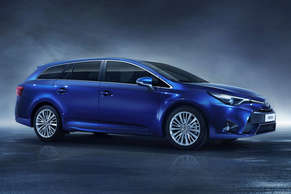 2015 Toyota Avensis wagon