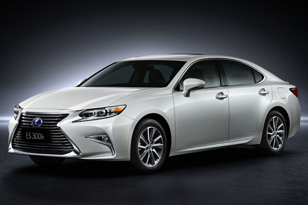 2016 Lexus ES