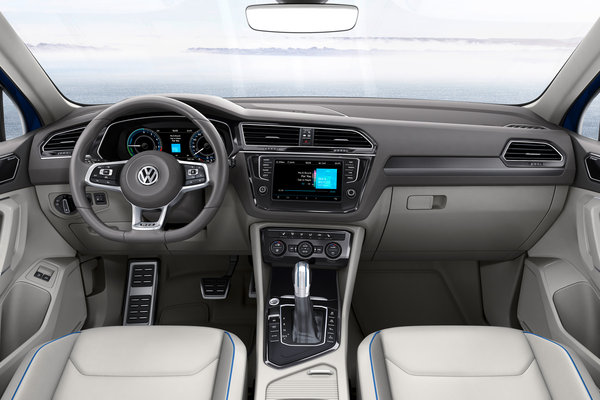 2015 Volkswagen Tiguan GTE Interior