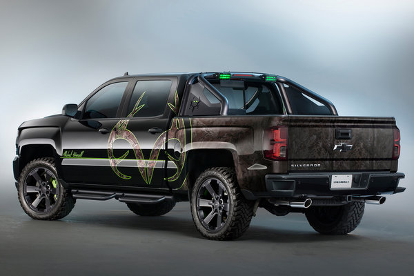 2015 Chevrolet Silverado Realtree Bone Collector