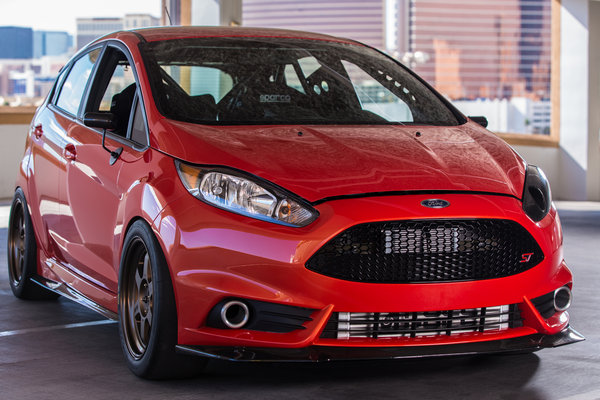 2015 Ford Fiesta ST by DSPORT Magazine