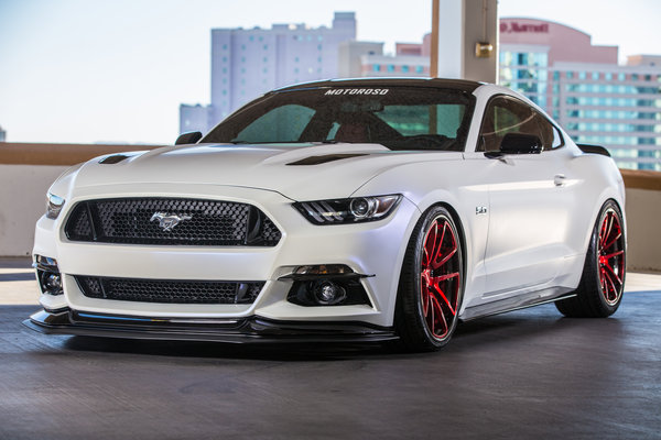 2015 Ford Mustang GT by Motoroso