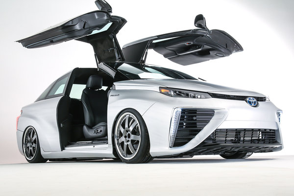 2015 Toyota Back to the Future Mirai