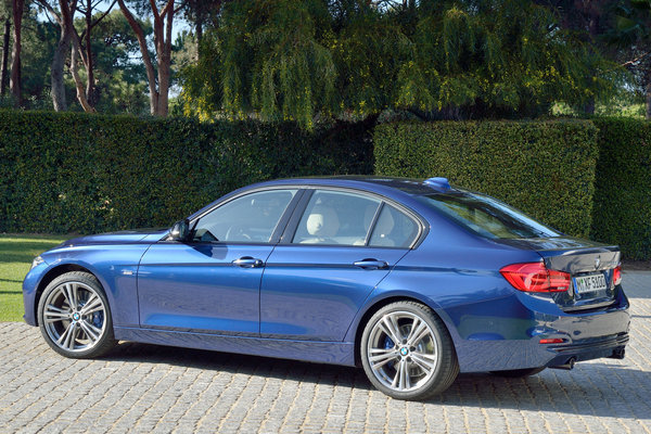 2016 BMW 3-Series sedan