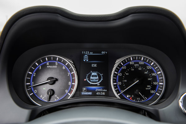 2016 Infiniti Q50 Instrumentation